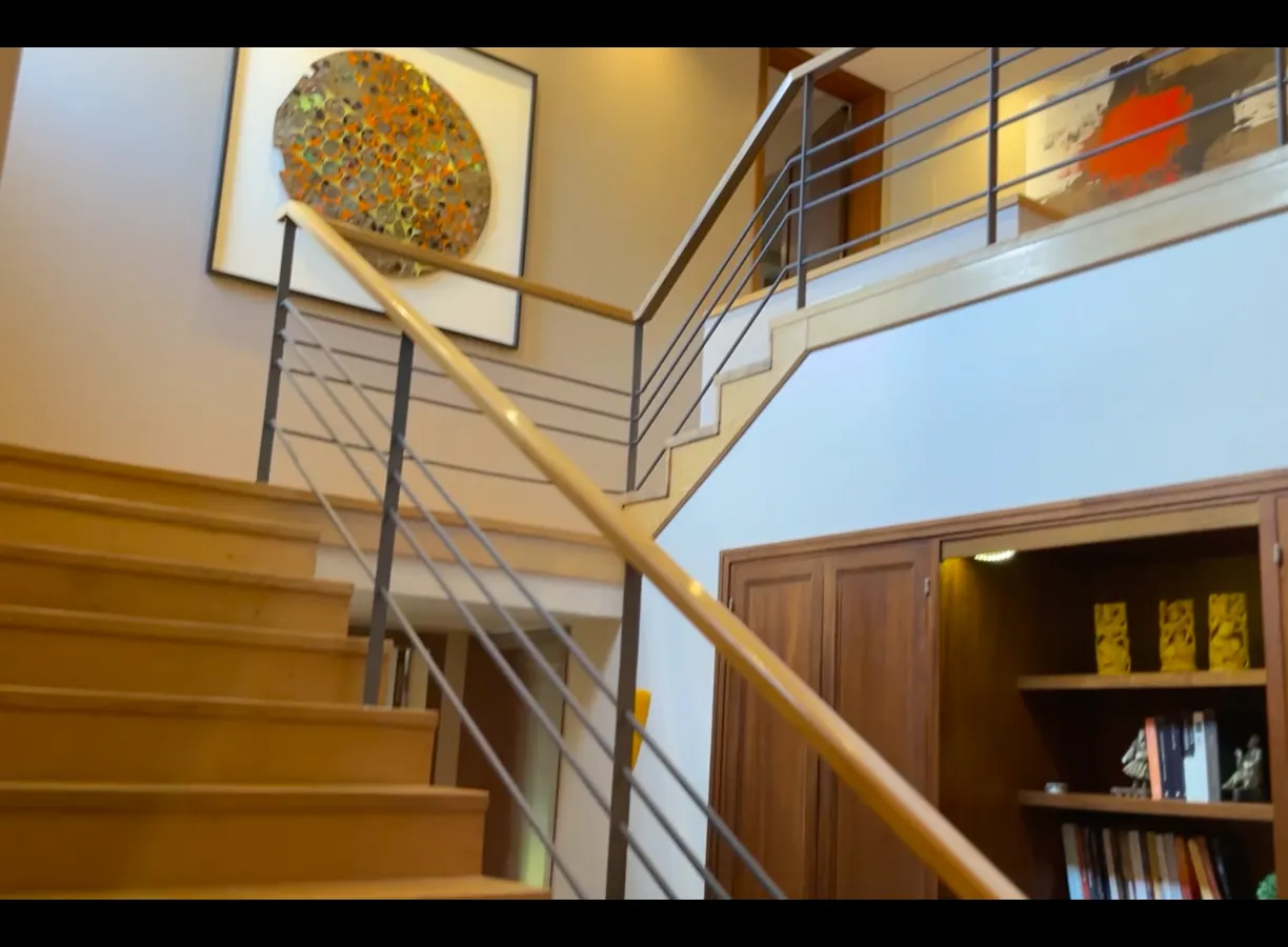 Hall y escalera